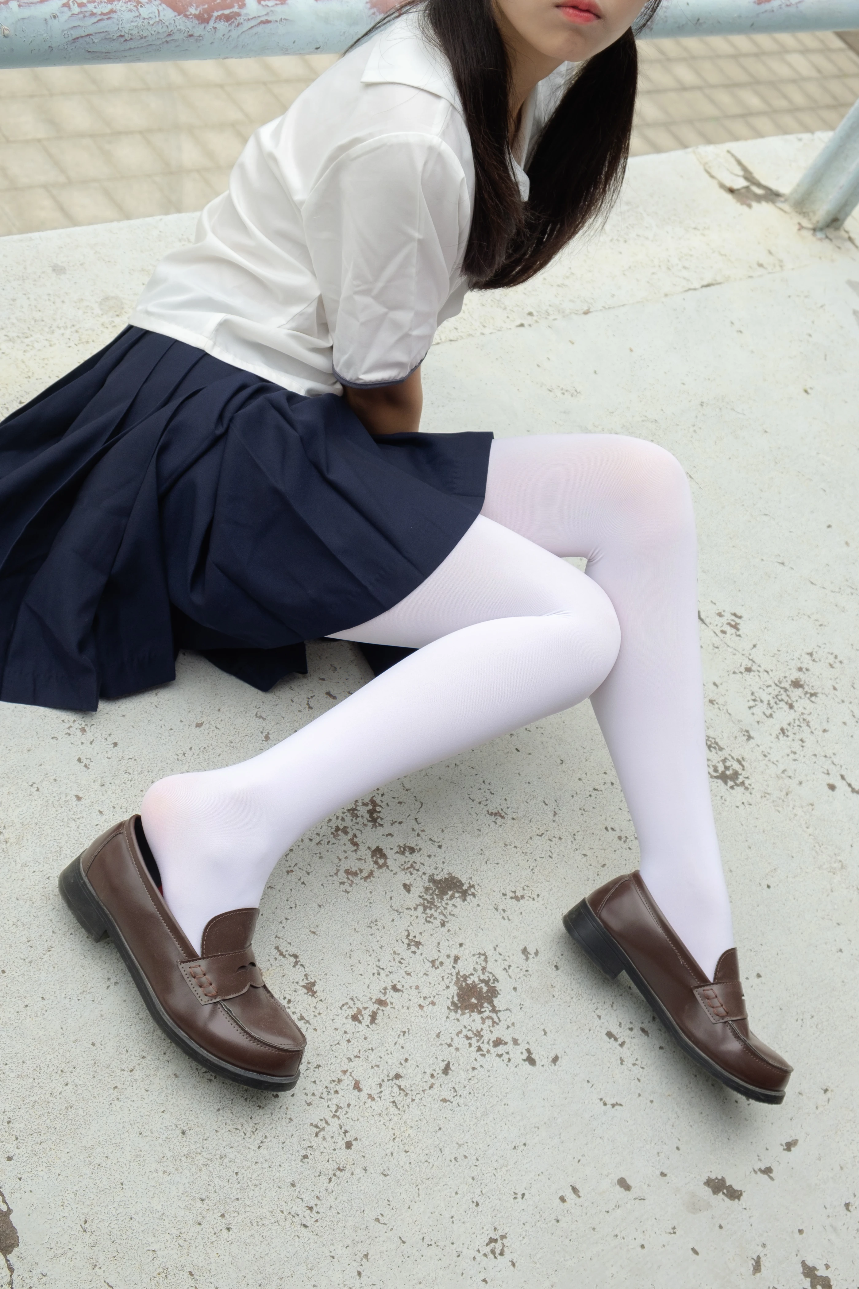 森萝财团 R15-034 [102P]插图